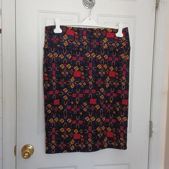 NWOT - LULAROE - CASSIE PENCIL SKIRT - 2XL - Picture 4 of 6